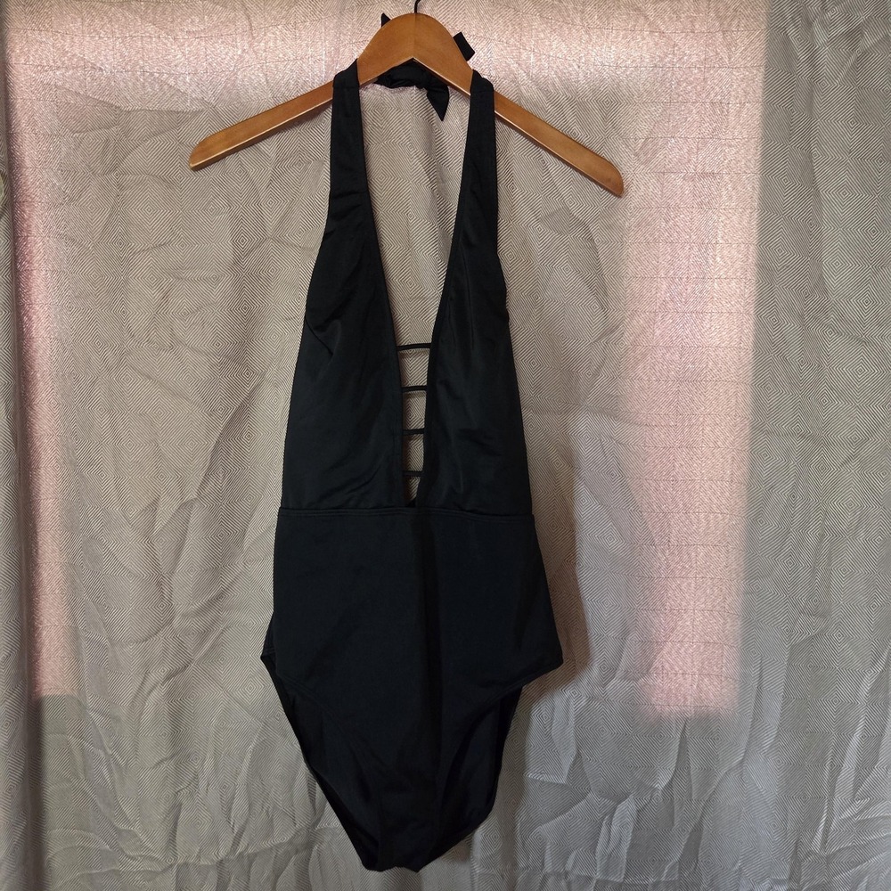 Hilor Swimsuit Womens 14 Black One Piece Halter Plunge Strappy Backless